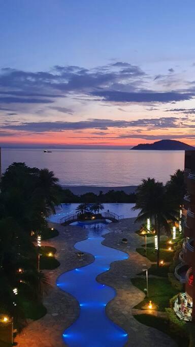Apto Pe Na Areia Condominio Oceanside Camboinhas Niterói Eksteriør billede