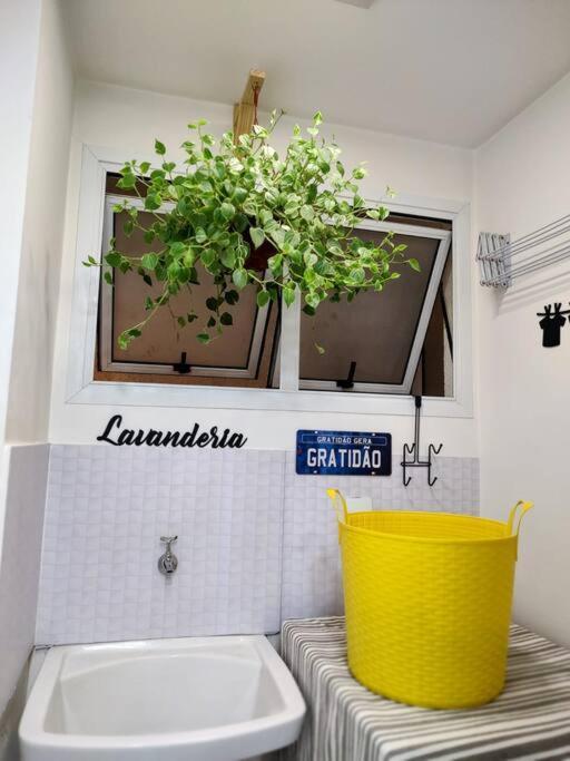 Apto Pe Na Areia Condominio Oceanside Camboinhas Niterói Eksteriør billede