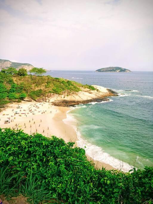 Apto Pe Na Areia Condominio Oceanside Camboinhas Niterói Eksteriør billede